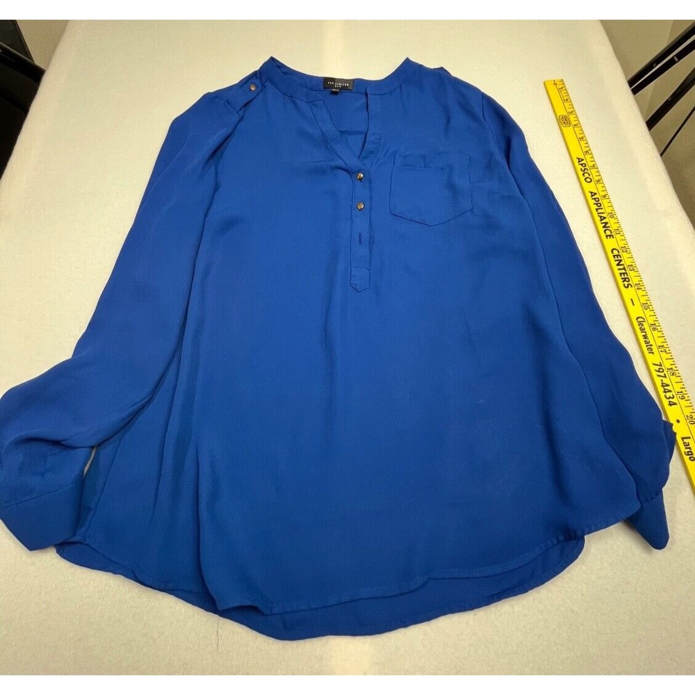 The Limited Women Long Roll Tab Sleeve 1/4 button top Blue Size XL